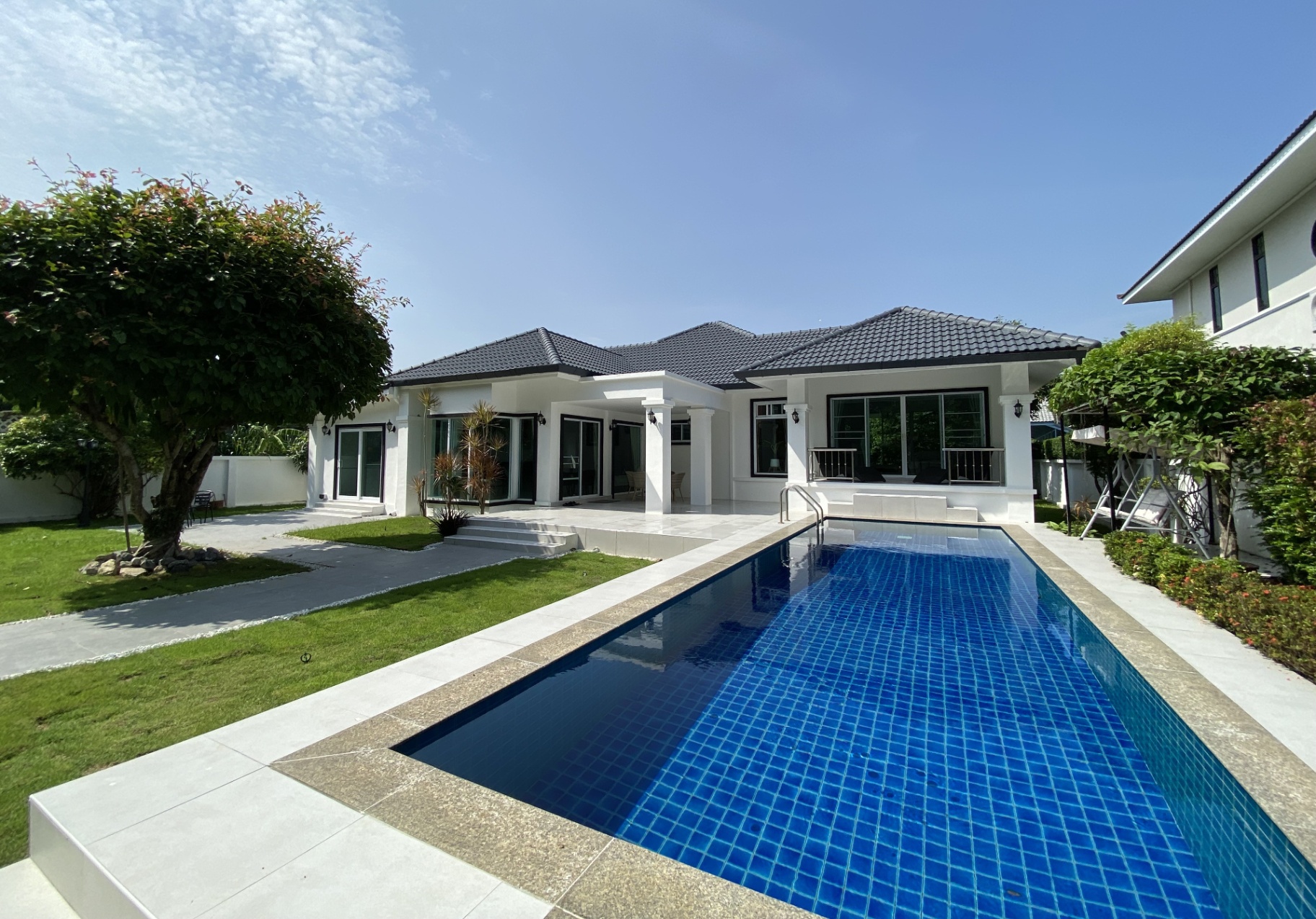 4 Bedroom House For Sale in Mae Hia, Mueang Chiang Mai, Chiang Mai - Image 1