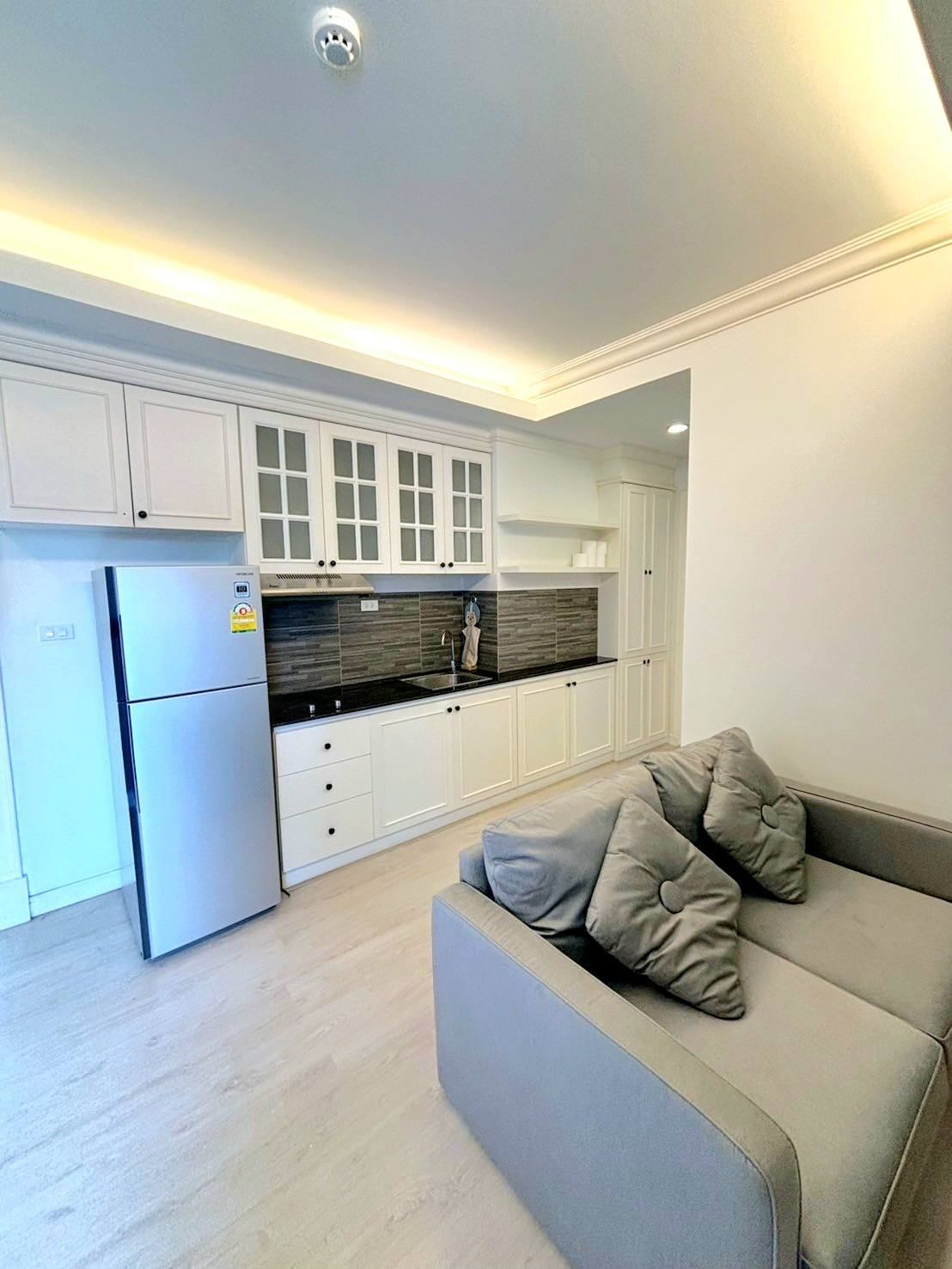 The Spring Condo - Image 2
