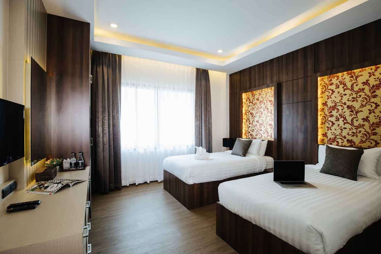 6 Bedroom House For Sale in Saraphi, Saraphi, Chiang Mai - Image 5