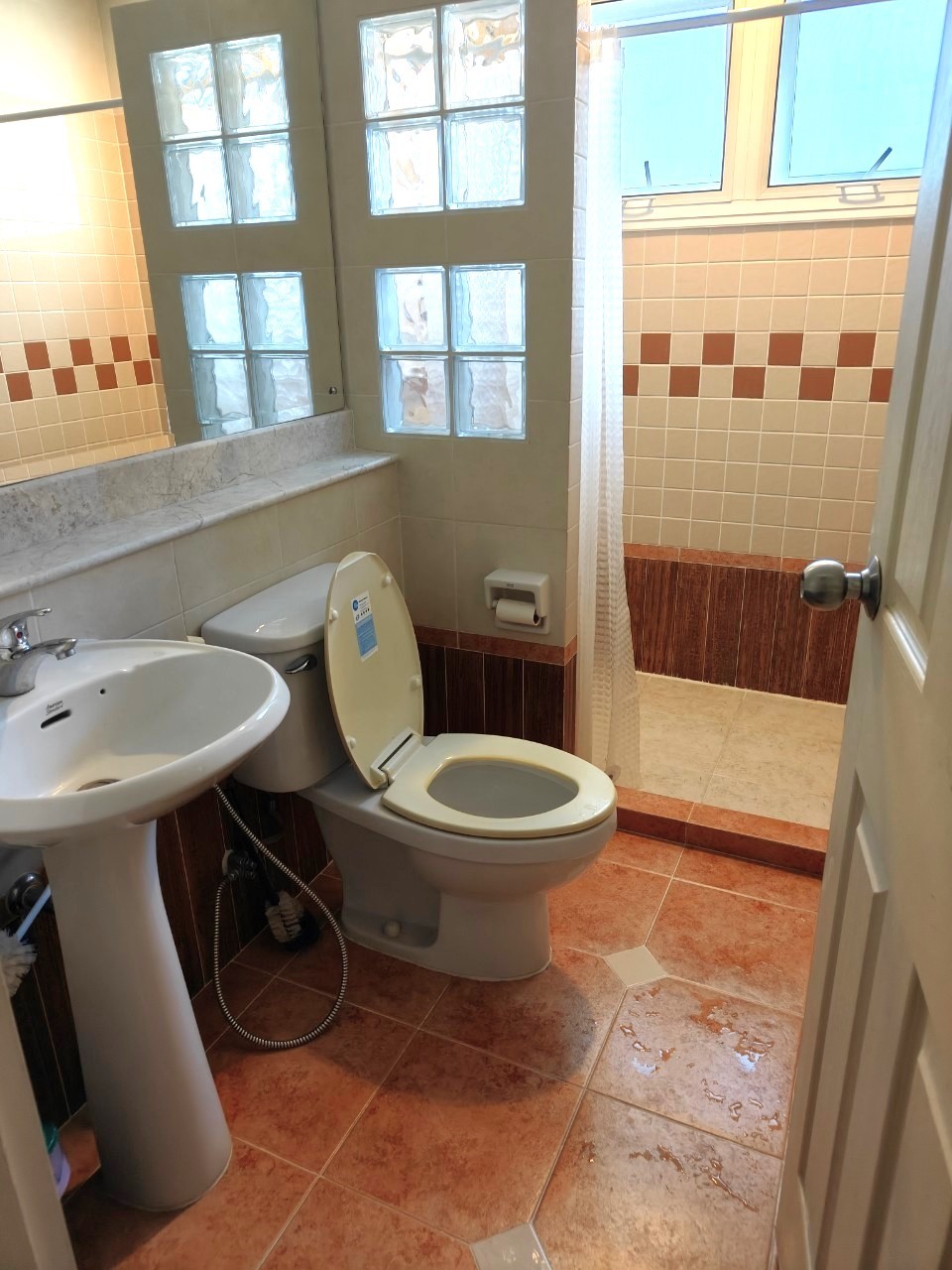 Chonlada Land&House - Image 11
