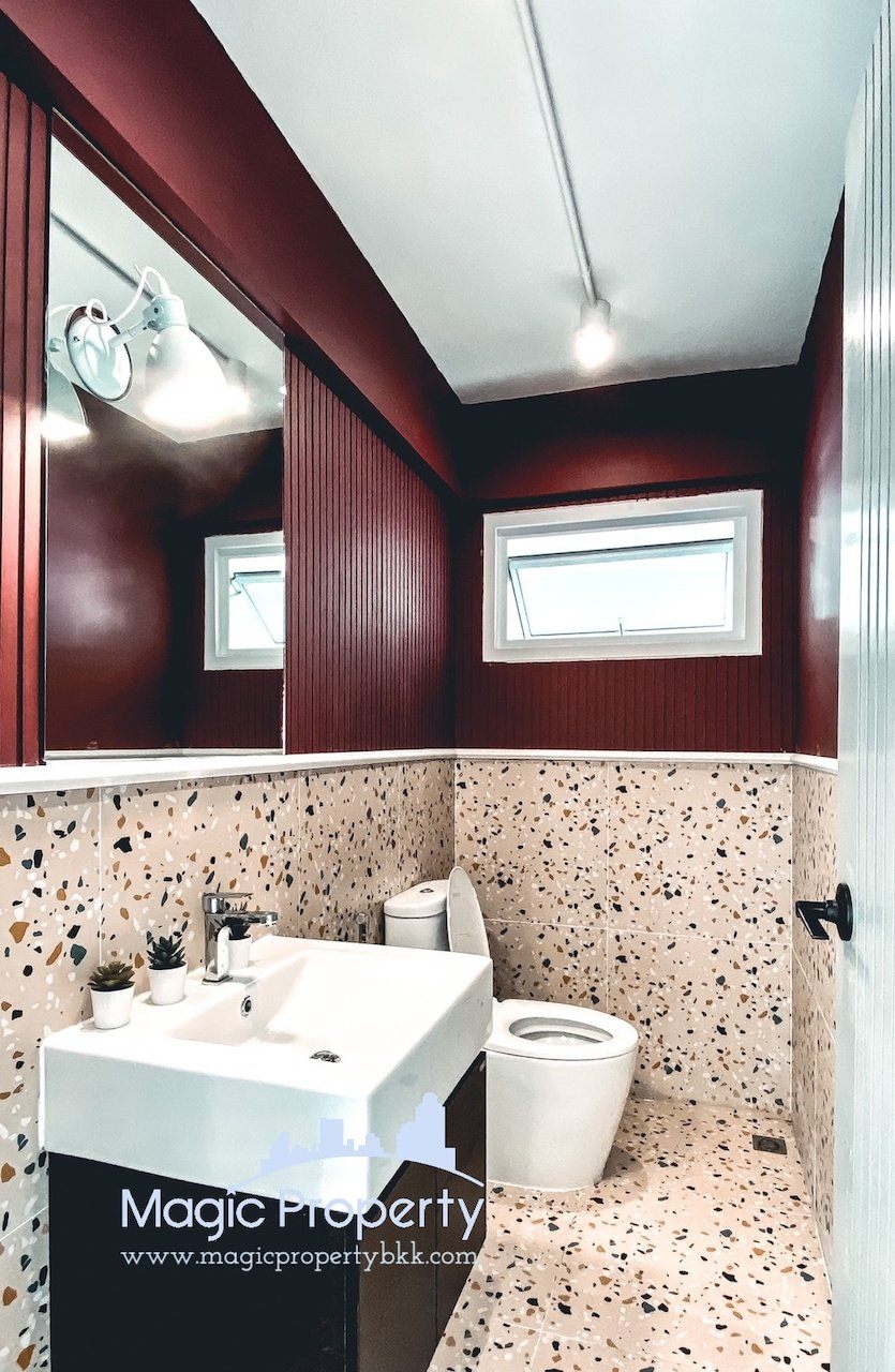 4 卧室 独立房屋  在  - Image 19