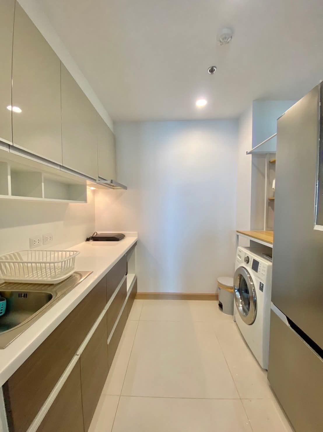 2 Bedroom Condo For Sale in Chong Nonsi, Yan Nawa, Bangkok - Image 3