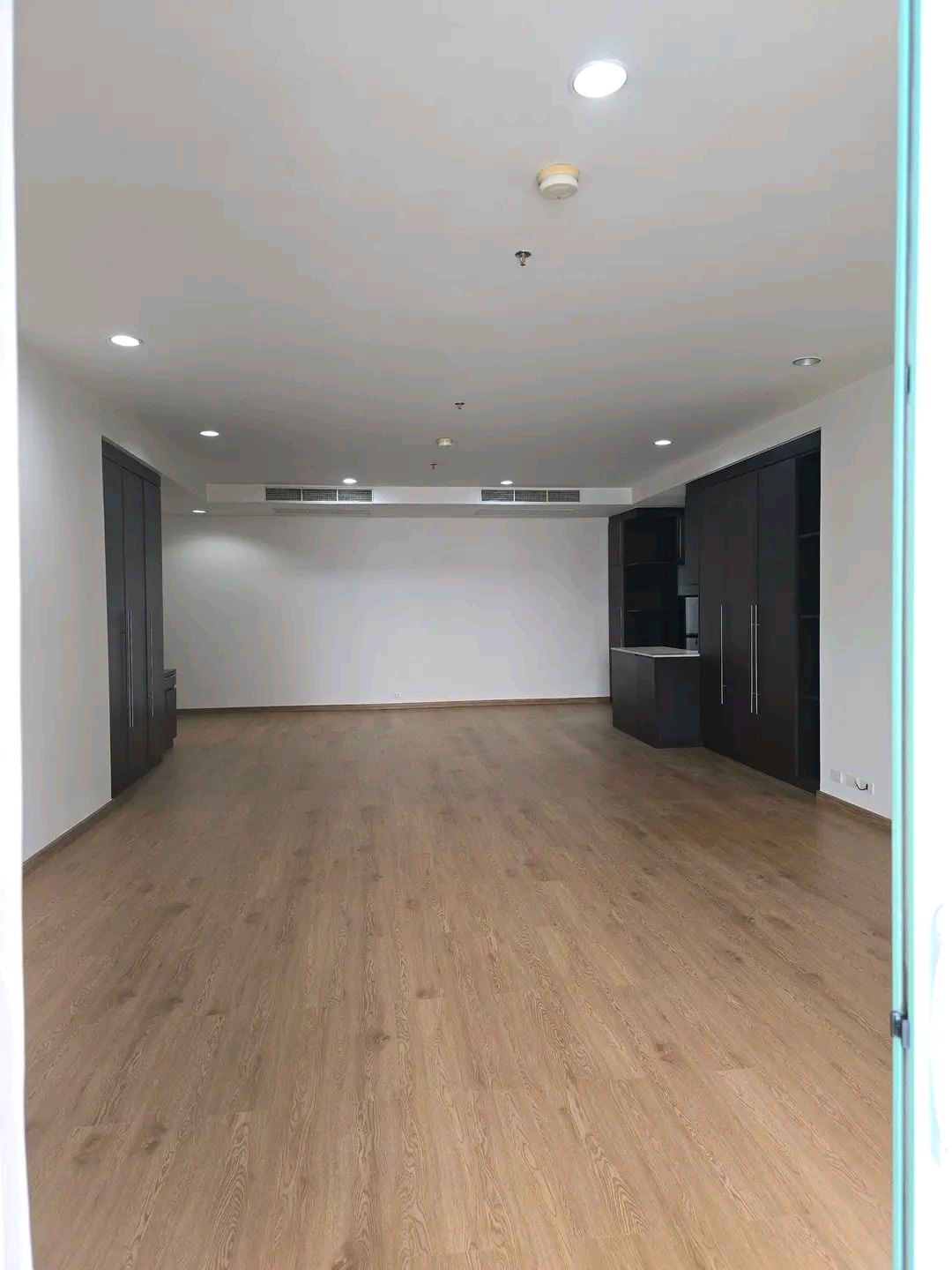 2 Bedroom Condo For Rent in Wat Phraya Krai, Bang Kho Laem, Bangkok - Image 3