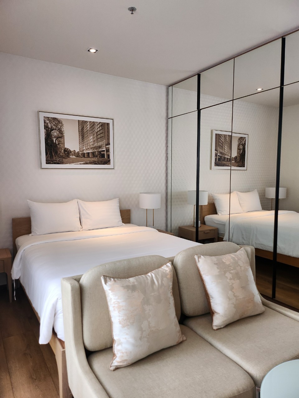 Park Origin Phrom Phong - Image 2