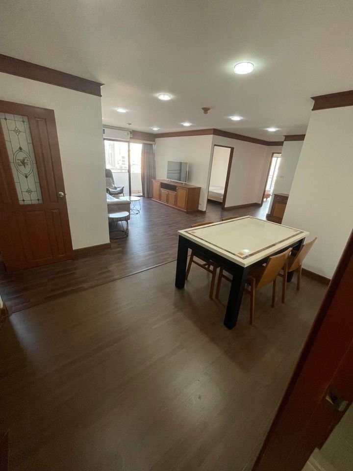 Richmond Palace Sukhumvit 43 - Image 13