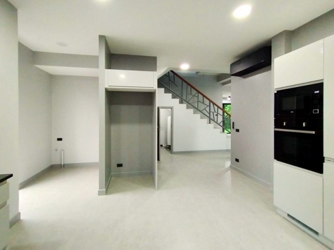 3 Bedroom House For Sale in Suthep, Mueang Chiang Mai, Chiang Mai - Image 16