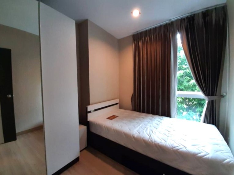 One Plus Nineteen 4 Condominium - Image 6