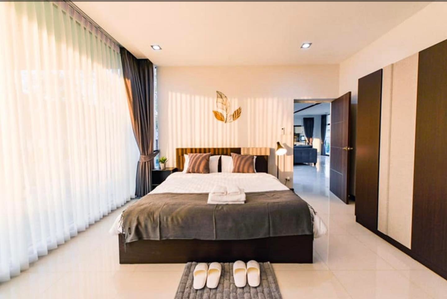 6 Bedroom House For Sale in San Phak Wan, Hang Dong, Chiang Mai - Image 19