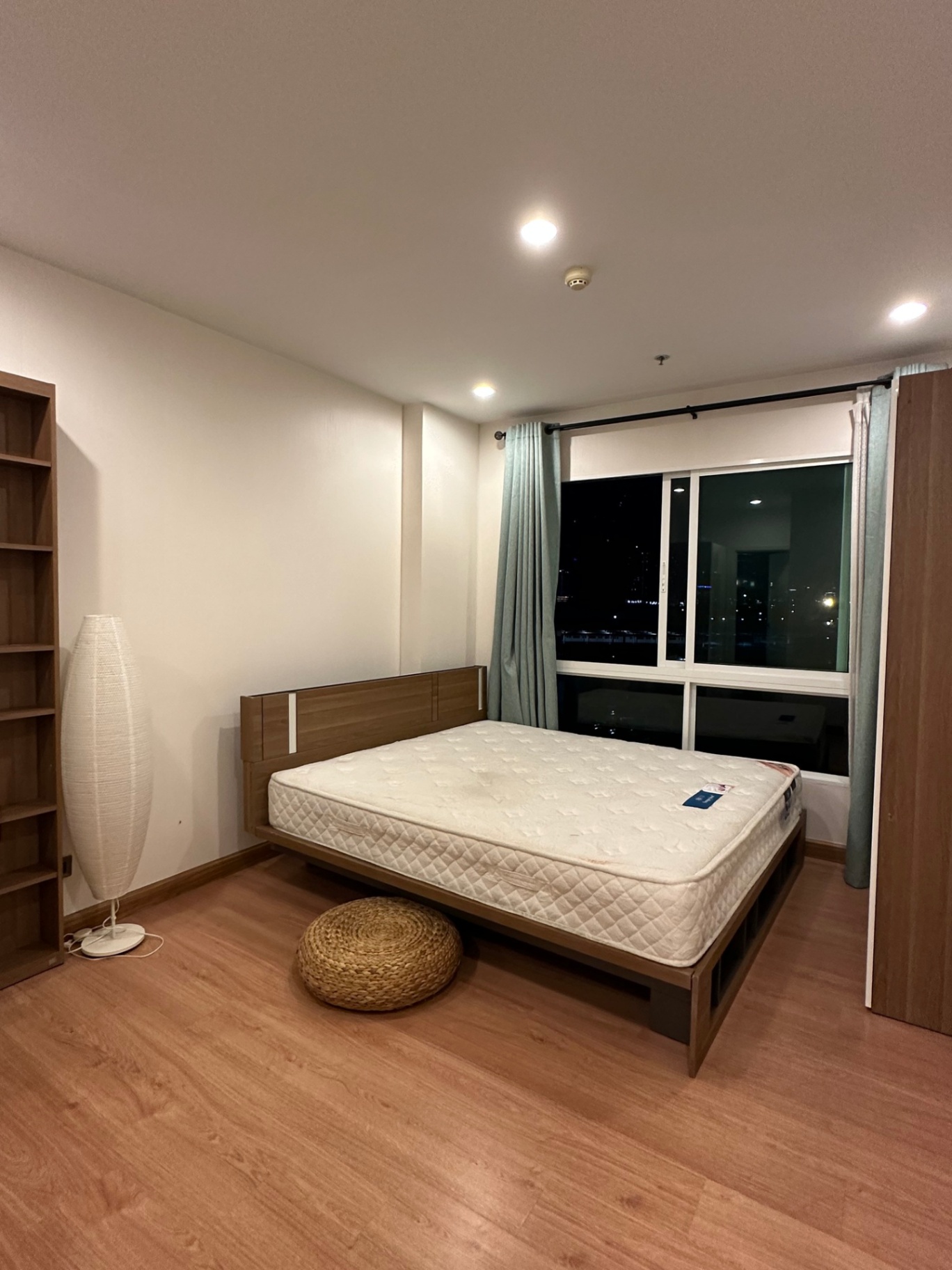 1 卧室 公寓 出租 在  - Image 3