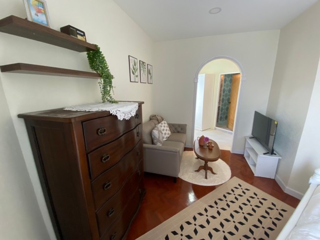 Riverside Condo - Image 1