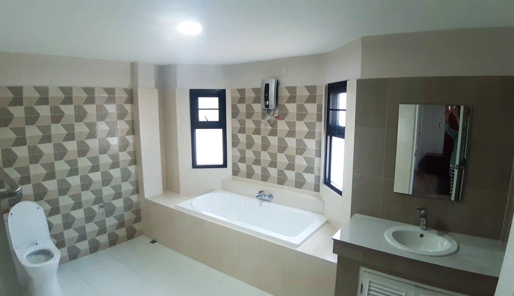 5 Bedroom House For Sale in San Phisuea, Mueang Chiang Mai, Chiang Mai - Image 11