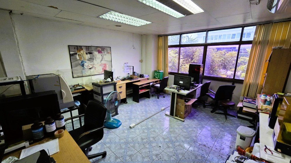  Retail Space For Sale in Thung Wat Don, Sathon, Bangkok - Image 20