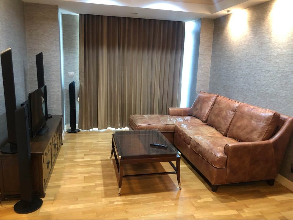 Urbana Sathon - Image 1