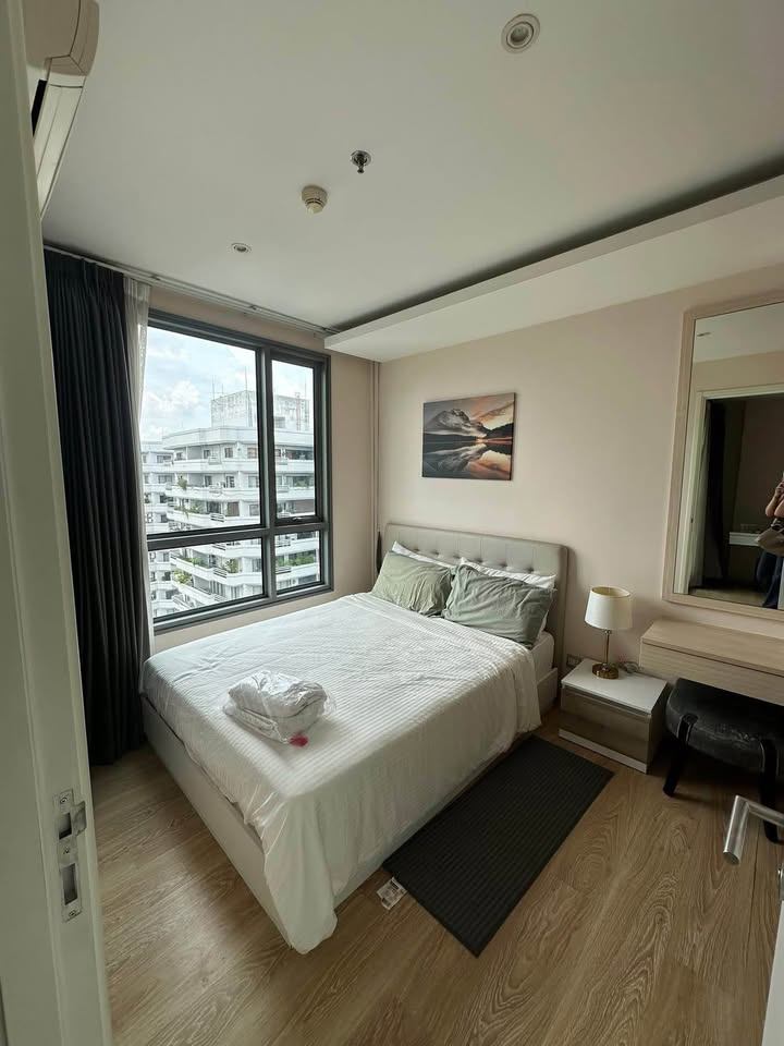 H Sukhumvit 43 - Image 2