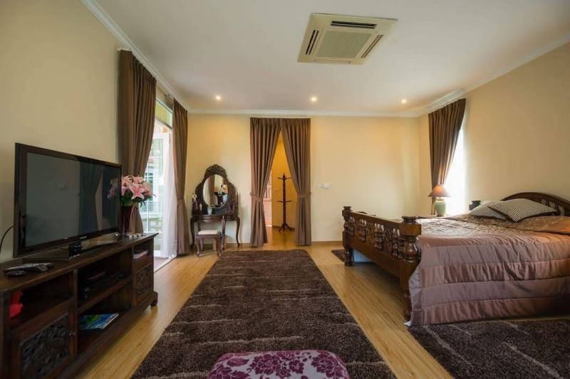 6 Bedroom House For Sale in Saraphi, Saraphi, Chiang Mai - Image 8