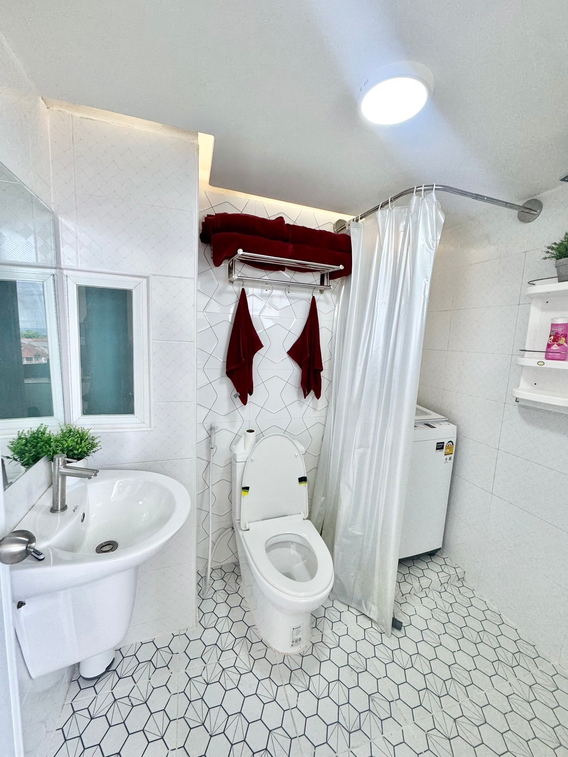 SR Land Condo - Image 6