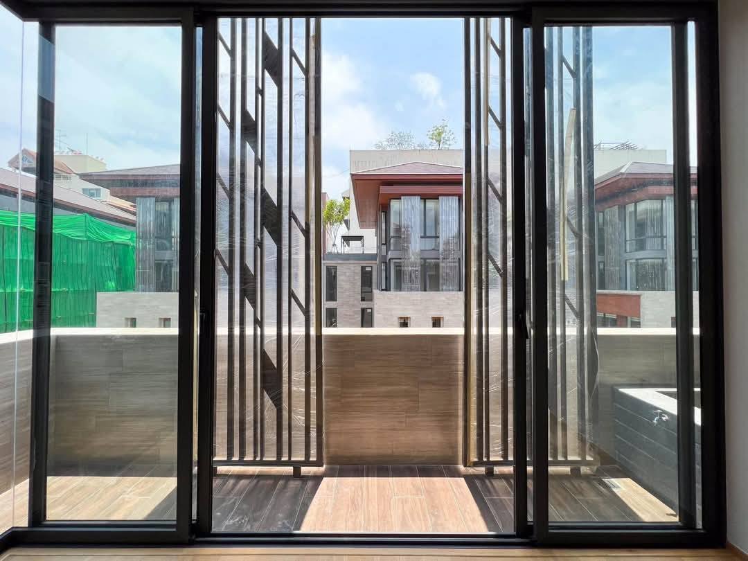 Anina Villa Sathorn-Yenakart - Image 4