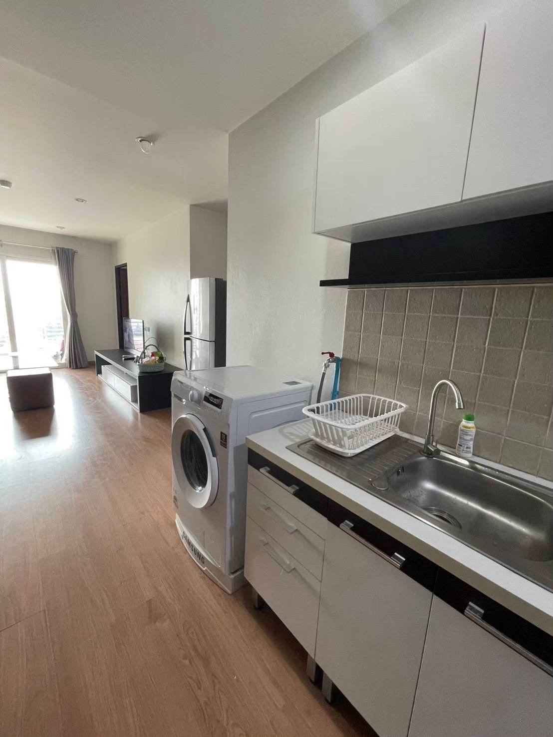 Rawee Waree Condo - Image 3