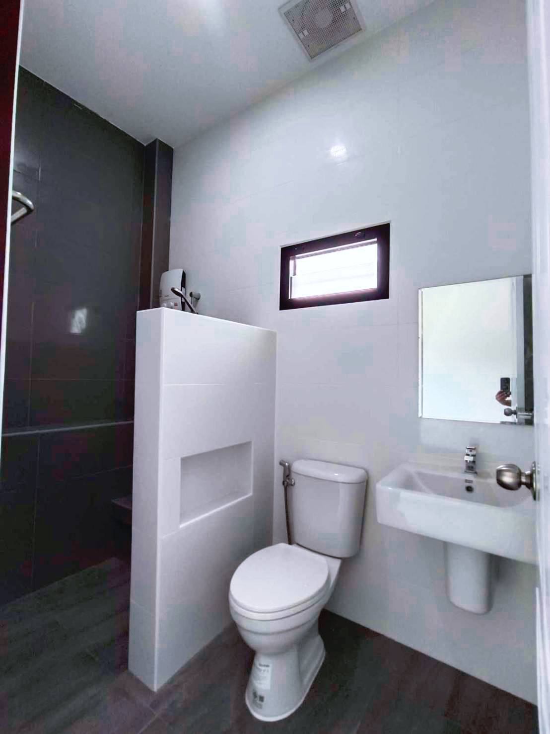 4 Bedroom House For Sale in San Phranet, San Sai, Chiang Mai - Image 9
