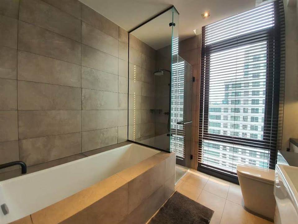 The Lofts Asok by Raimon Land - Image 15
