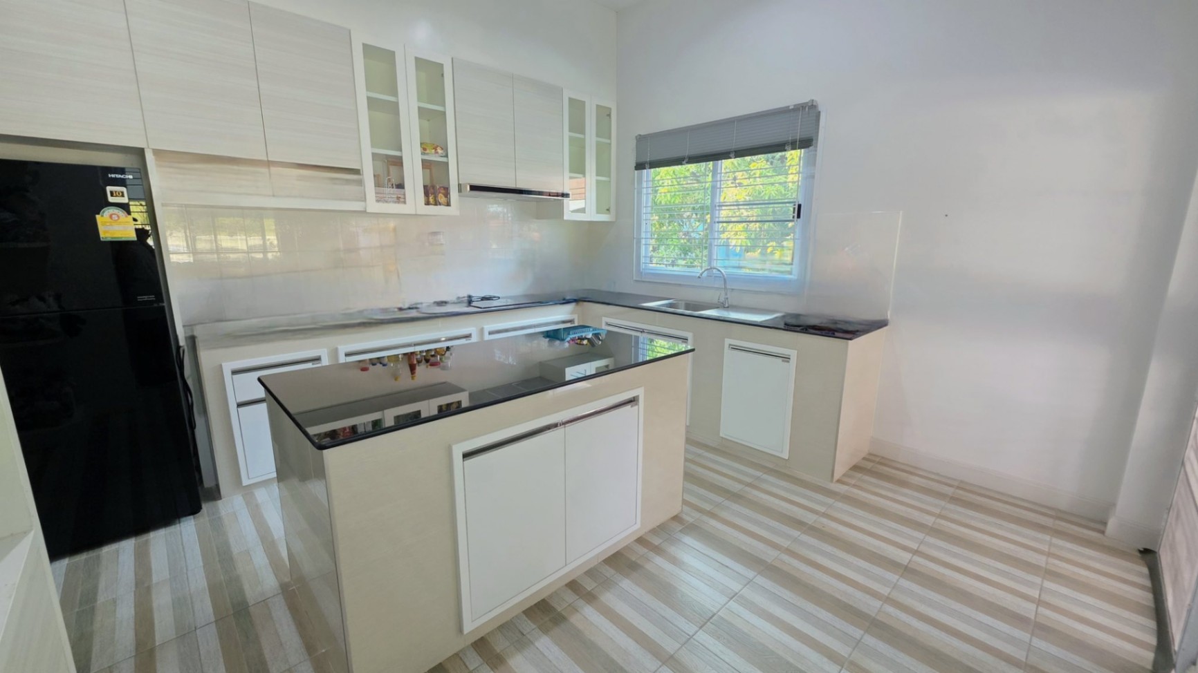 3 Bedroom House For Sale in San Sai Luang, San Sai, Chiang Mai - Image 6