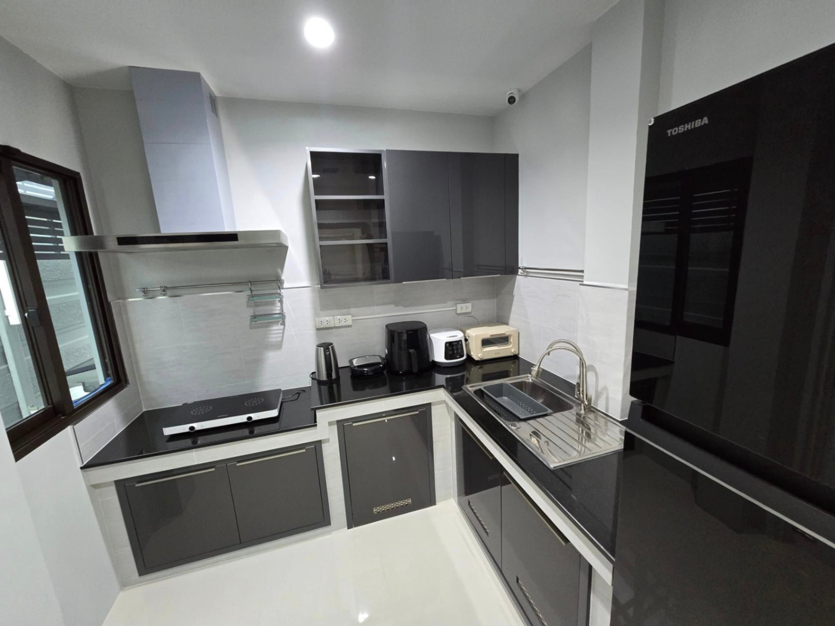 4 Bedroom House For Sale in Saphan Sung, Saphan Sung, Bangkok - Image 4