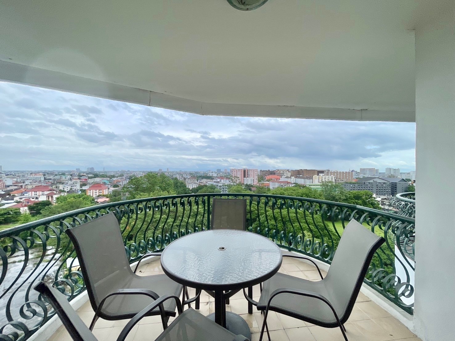 Hillside 4 Condotel - Image 3