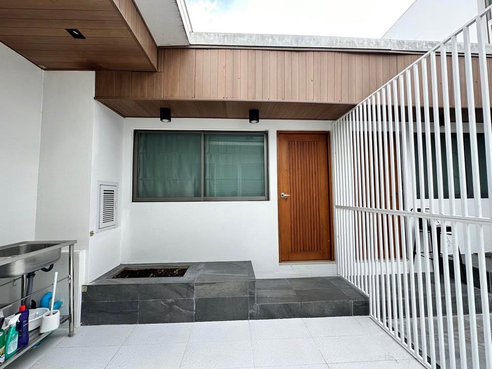 5 Bedroom House For Rent in San Phak Wan, Hang Dong, Chiang Mai - Image 22