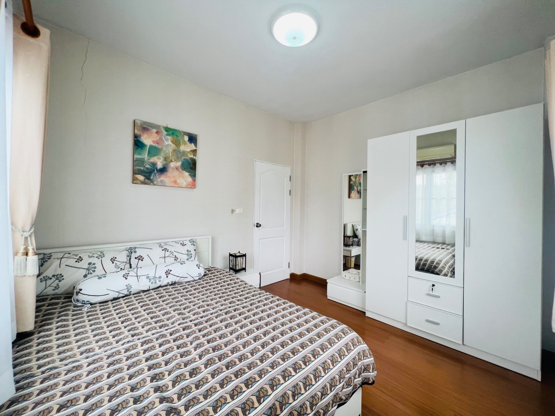 Home in Park - Image 19