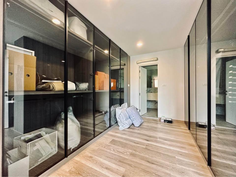 3 Bedroom Townhouse For Sale in Bang Phongphang, Yan Nawa, Bangkok - Image 8