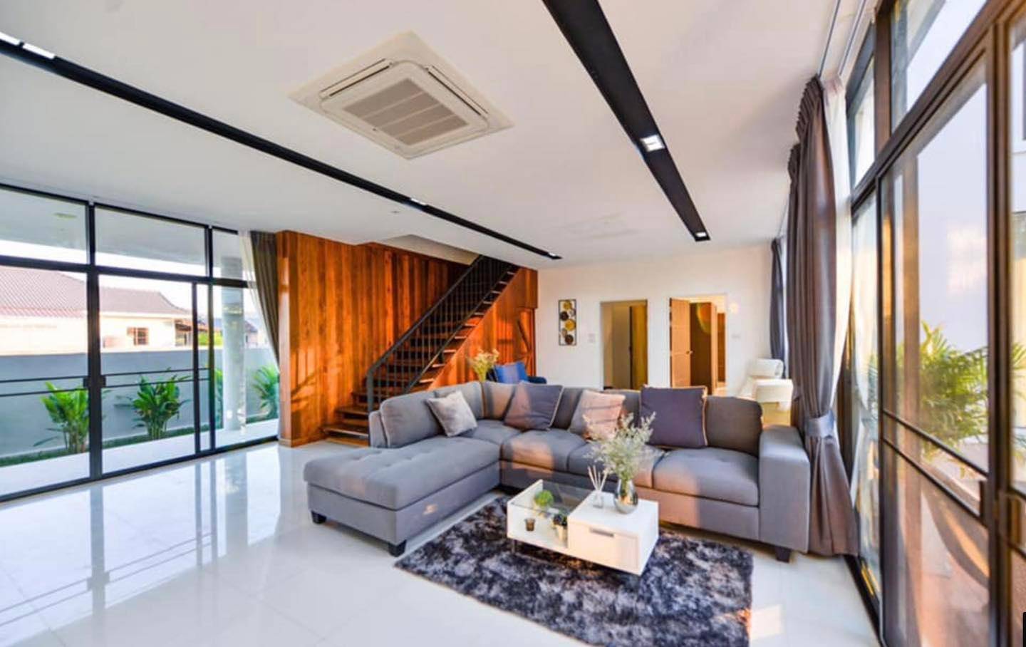 6 Bedroom House For Sale in San Phak Wan, Hang Dong, Chiang Mai - Image 3