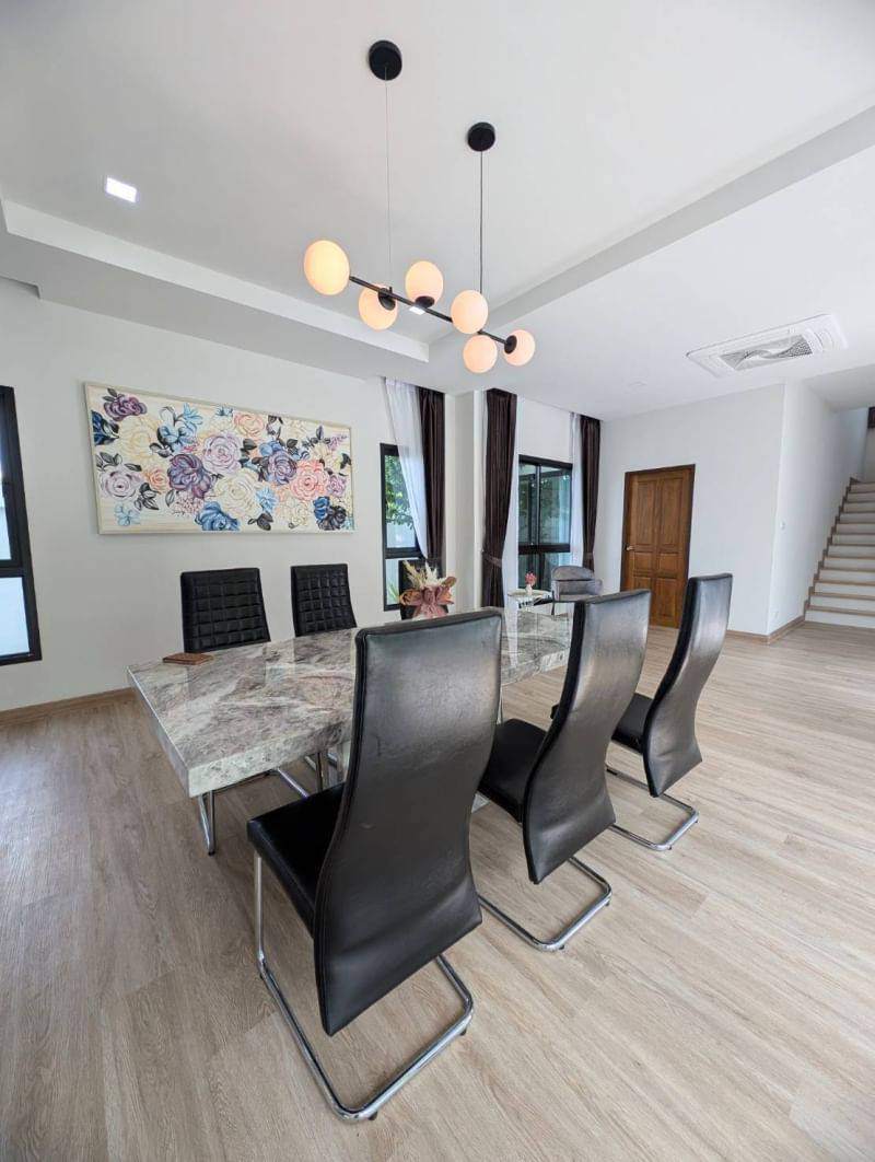 4 Bedroom House For Sale in San Phak Wan, Hang Dong, Chiang Mai - Image 15