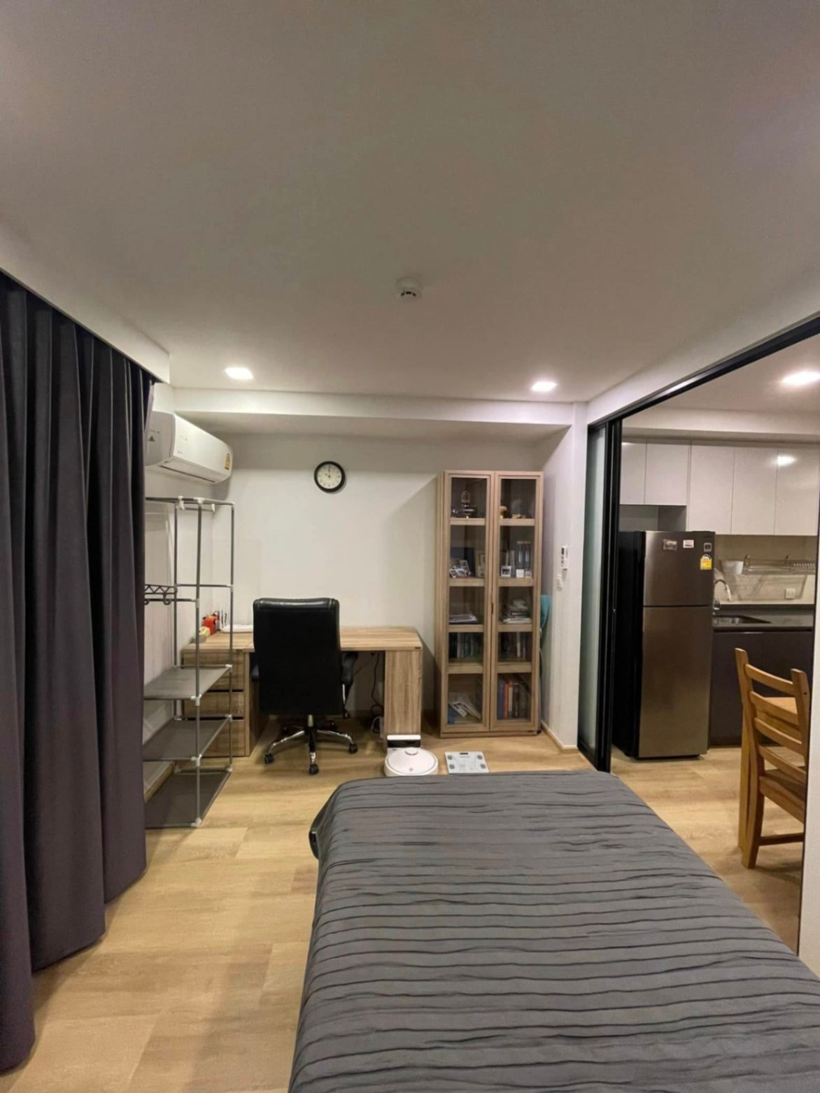 1 Bedroom Condo For Sale in Thanon Phaya Thai, Ratchathewi, Bangkok - Image 2