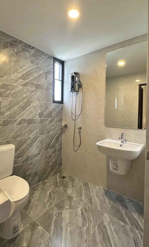 3 Bedroom House For Sale in San Phisuea, Mueang Chiang Mai, Chiang Mai - Image 9