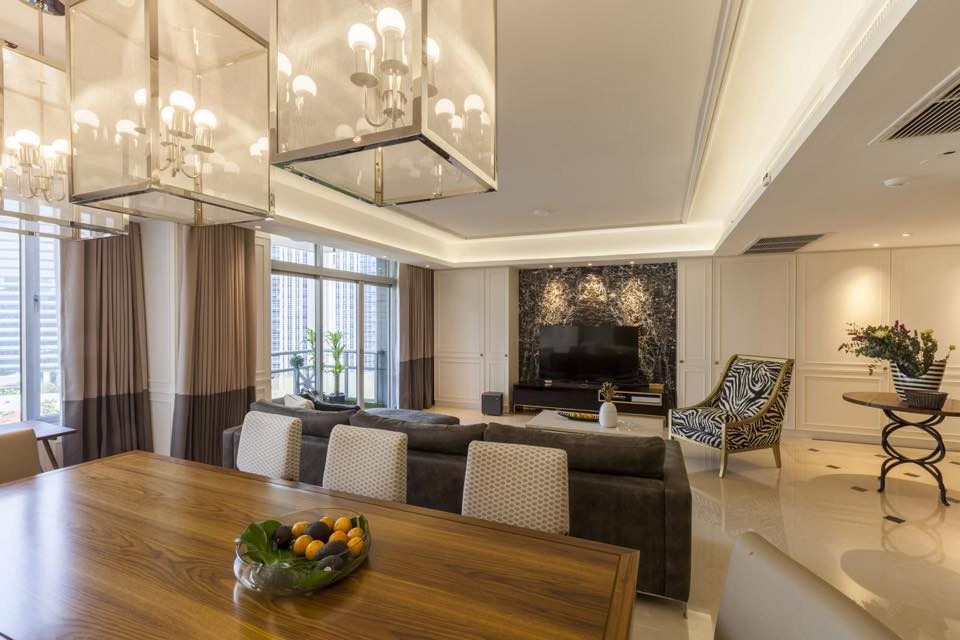 All Season Mansion - Image 2