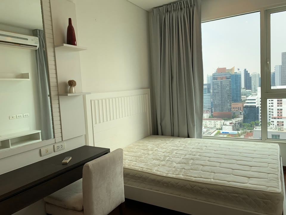 Ivy Thonglor 23 - Image 6