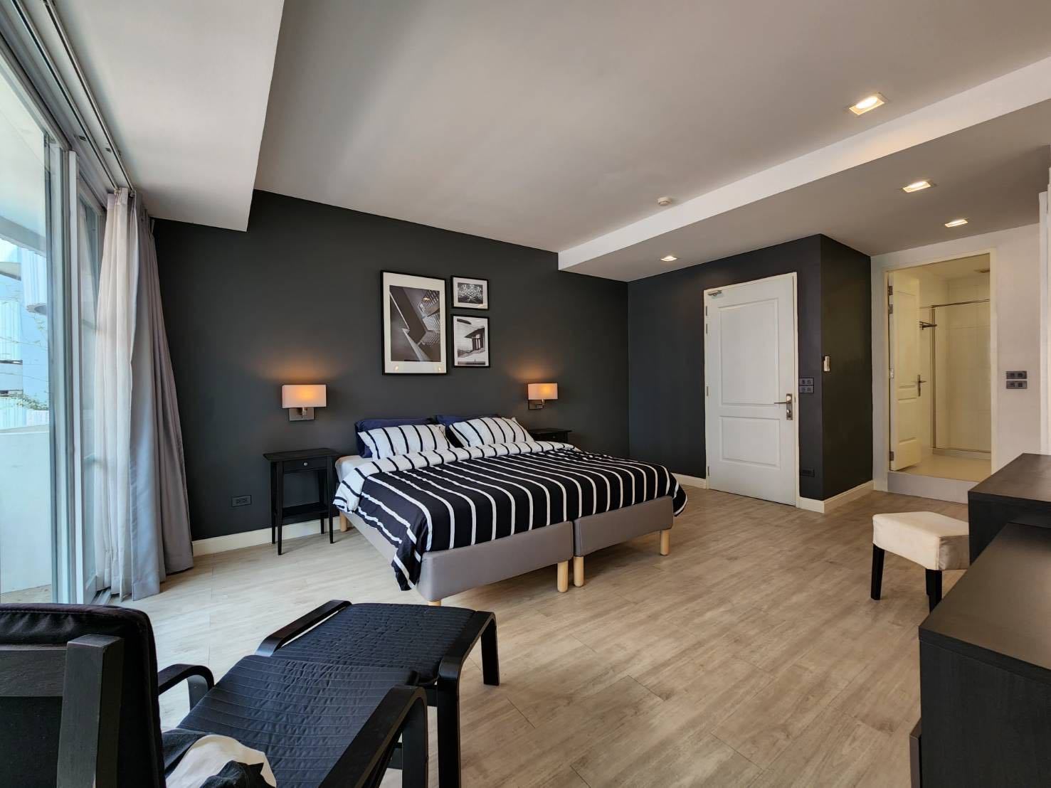 Premier Condominium - Image 21