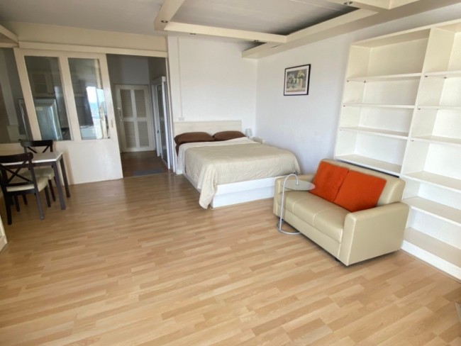 Riverside Condo - Image 2