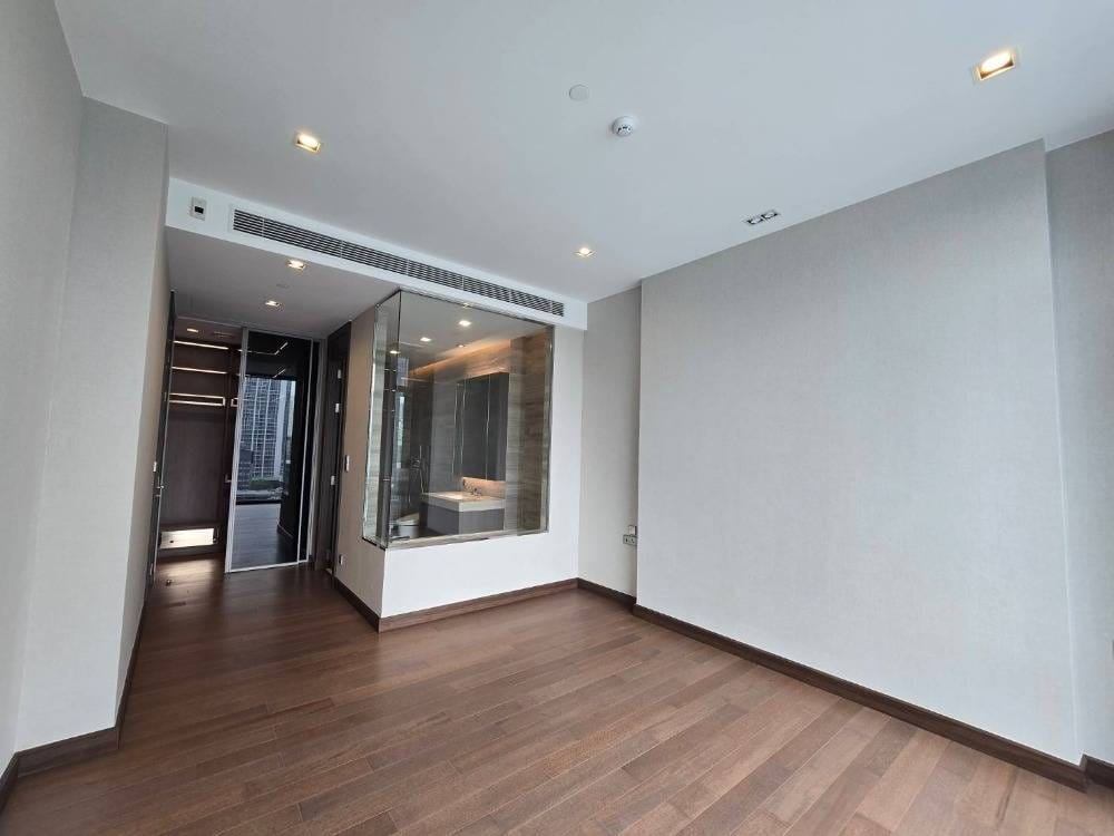 Q1 Sukhumvit Condo by Q House - Image 3