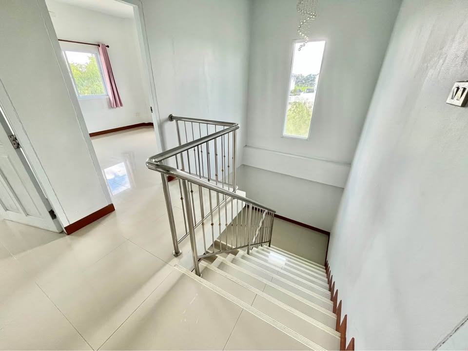 4 卧室 独立房屋  在  - Image 4