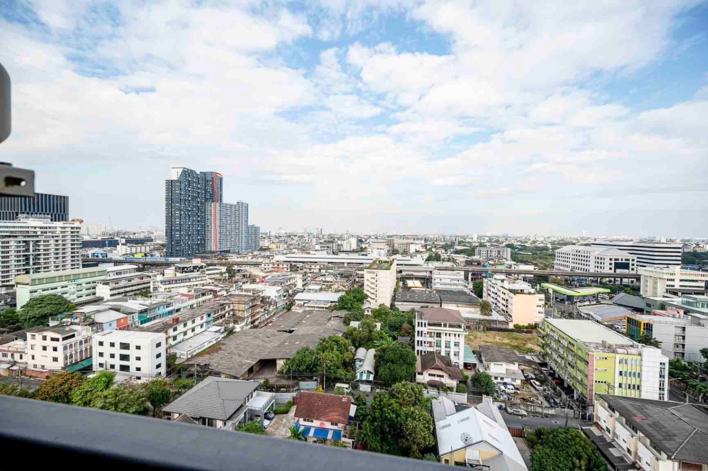 Life Sukhumvit 62 - Image 10