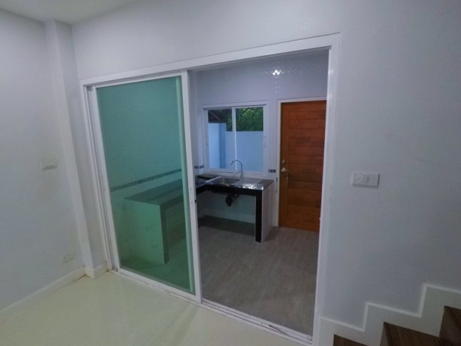 3 Bedroom Townhouse For Sale in Tha Sala, Mueang Chiang Mai, Chiang Mai - Image 5
