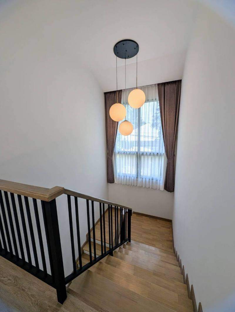 4 Bedroom House For Sale in San Phak Wan, Hang Dong, Chiang Mai - Image 12