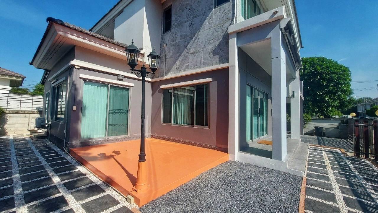 4 Bedroom House For Rent in Khlong Song Ton Nun, Lat Krabang, Bangkok - Image 6