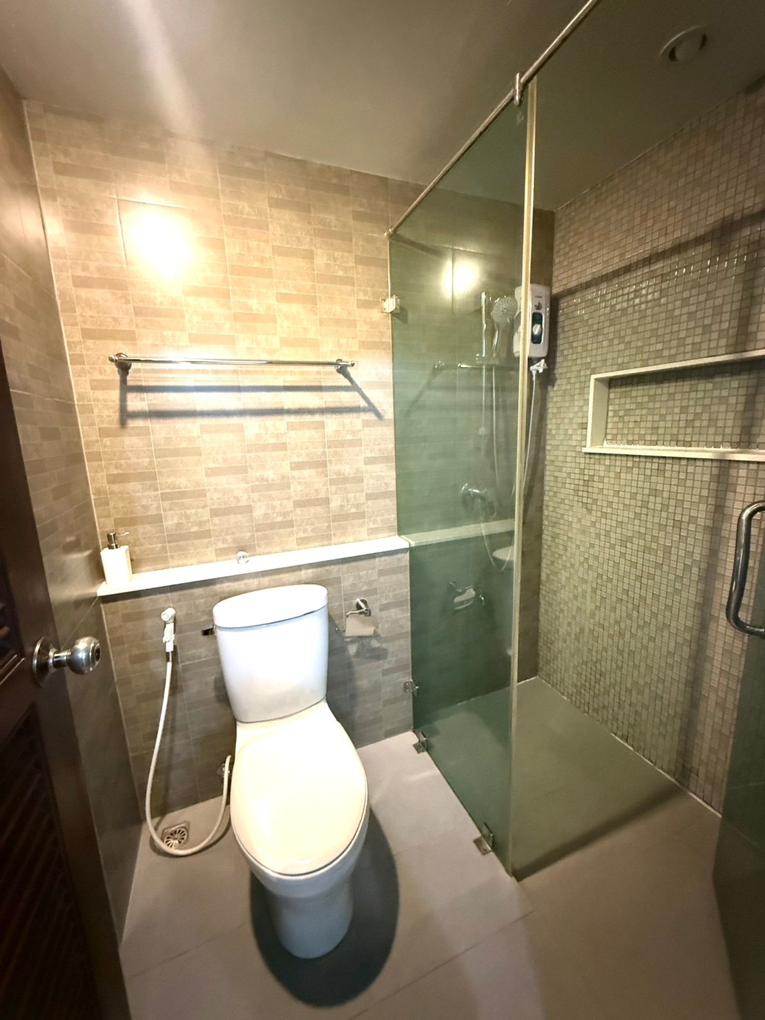 Rawee Waree Condo - Image 7