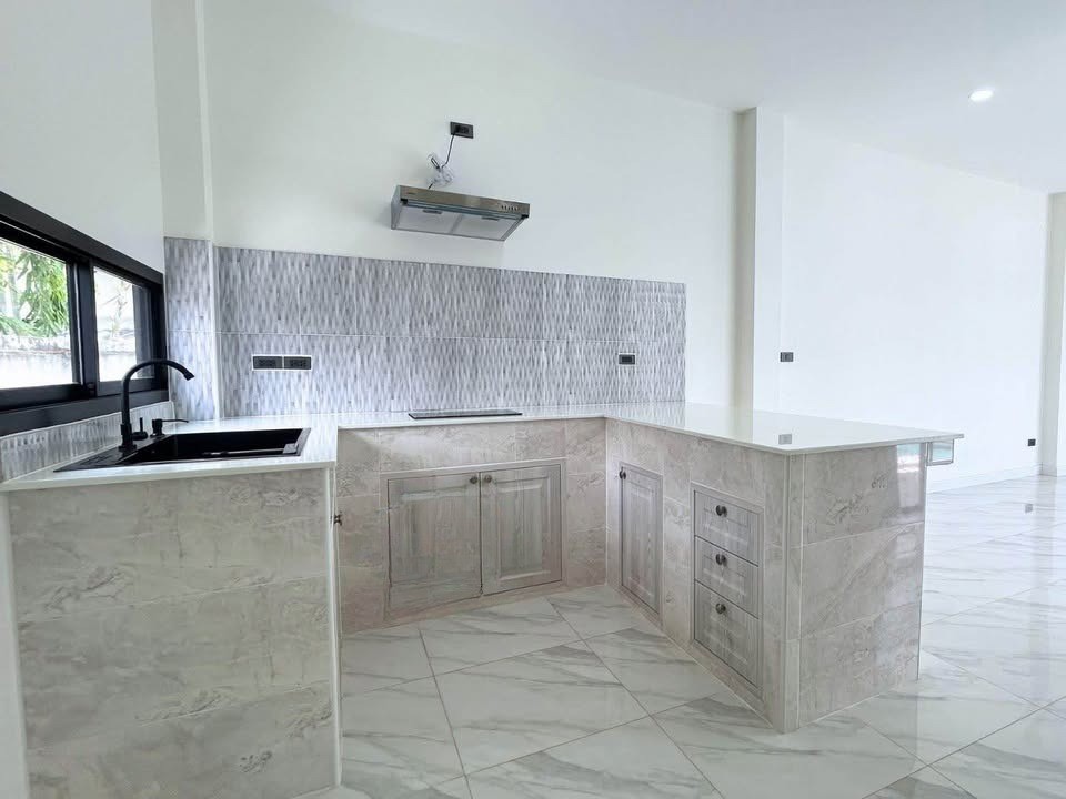 3 Bedroom House For Sale in Nong Khwai, Hang Dong, Chiang Mai - Image 5