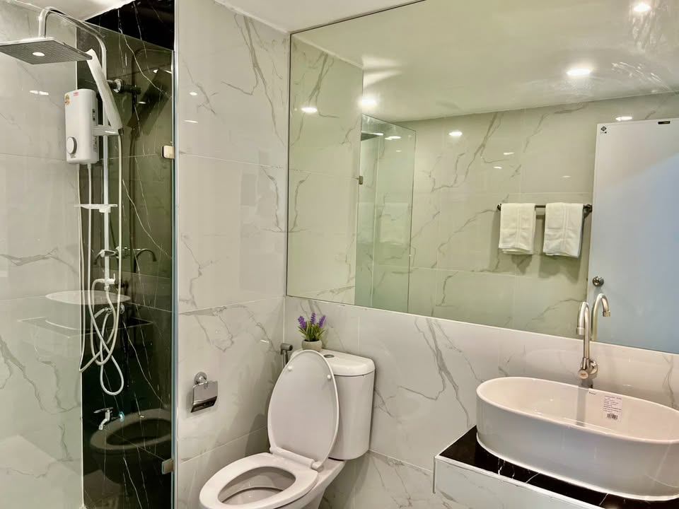 Seven Star Condo - Image 6