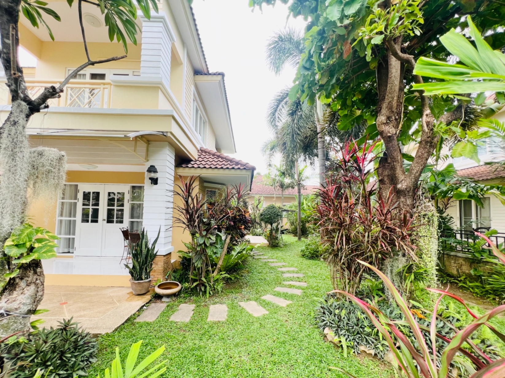 Home in Park - Image 24
