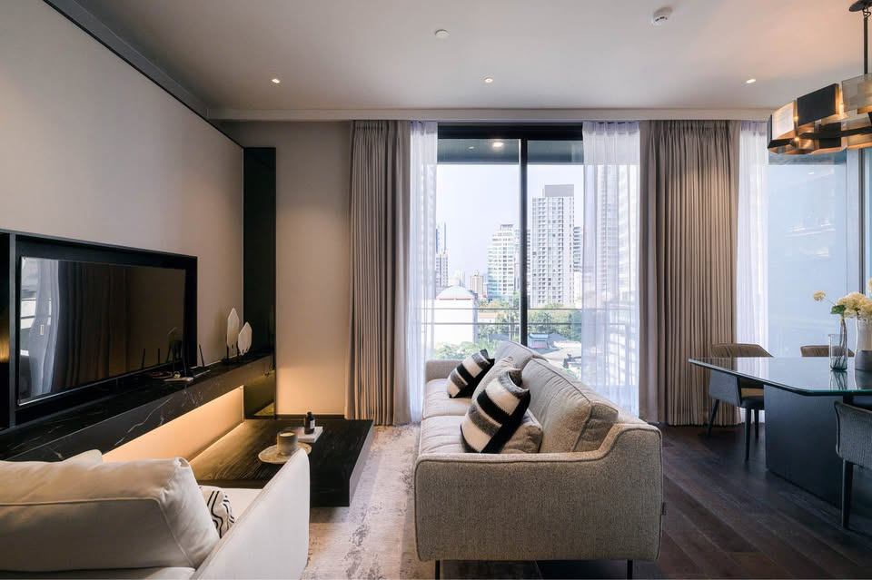 Laviq Sukhumvit 57 - Image 1