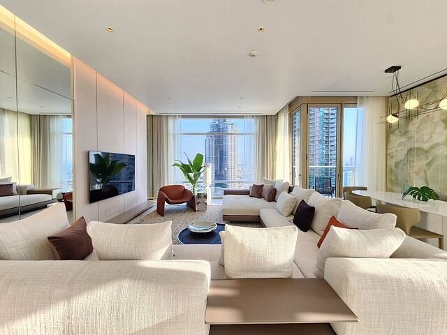 Four Seasons Private Residences - Image 1